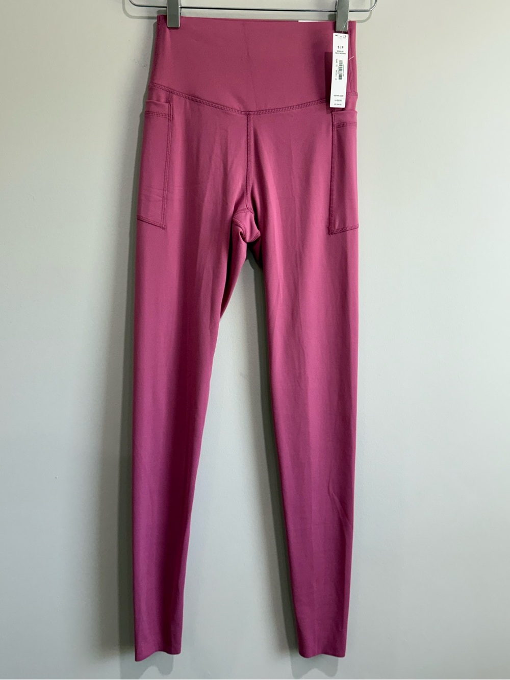 NWT PINK Victoria’s Secret Relay Classic Leggings Size S/P Petite